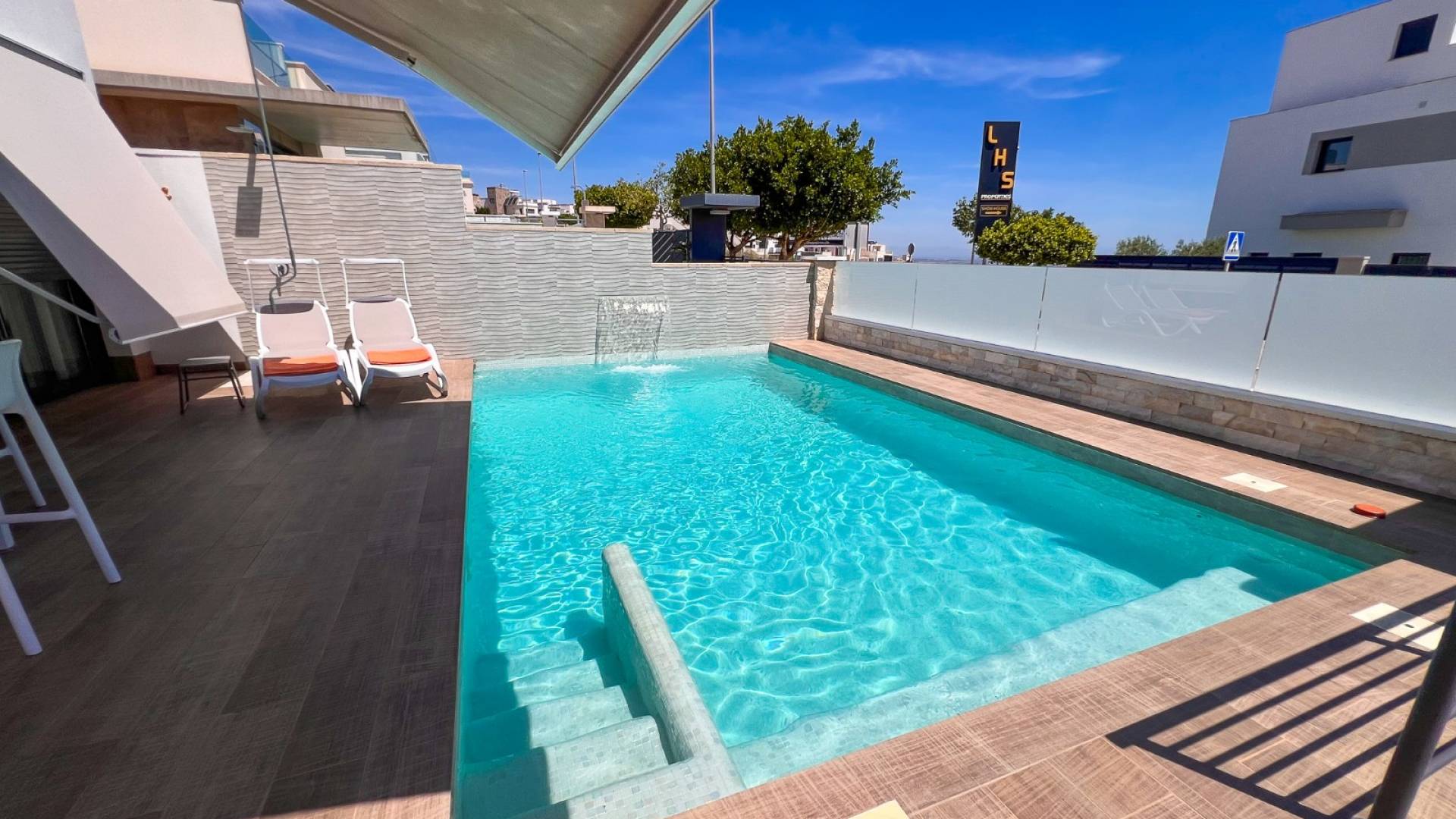 Second hand - Independent villa - San Miguel de Salinas