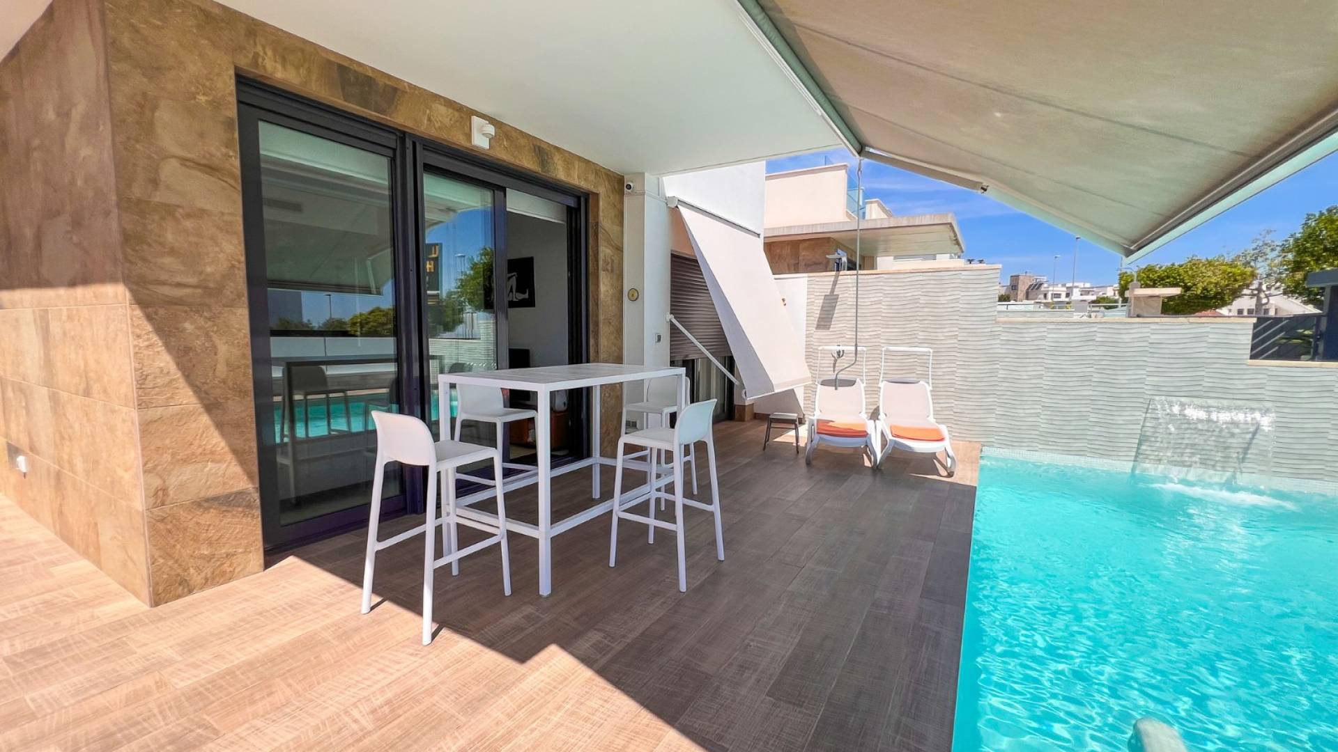 Second hand - Independent villa - San Miguel de Salinas