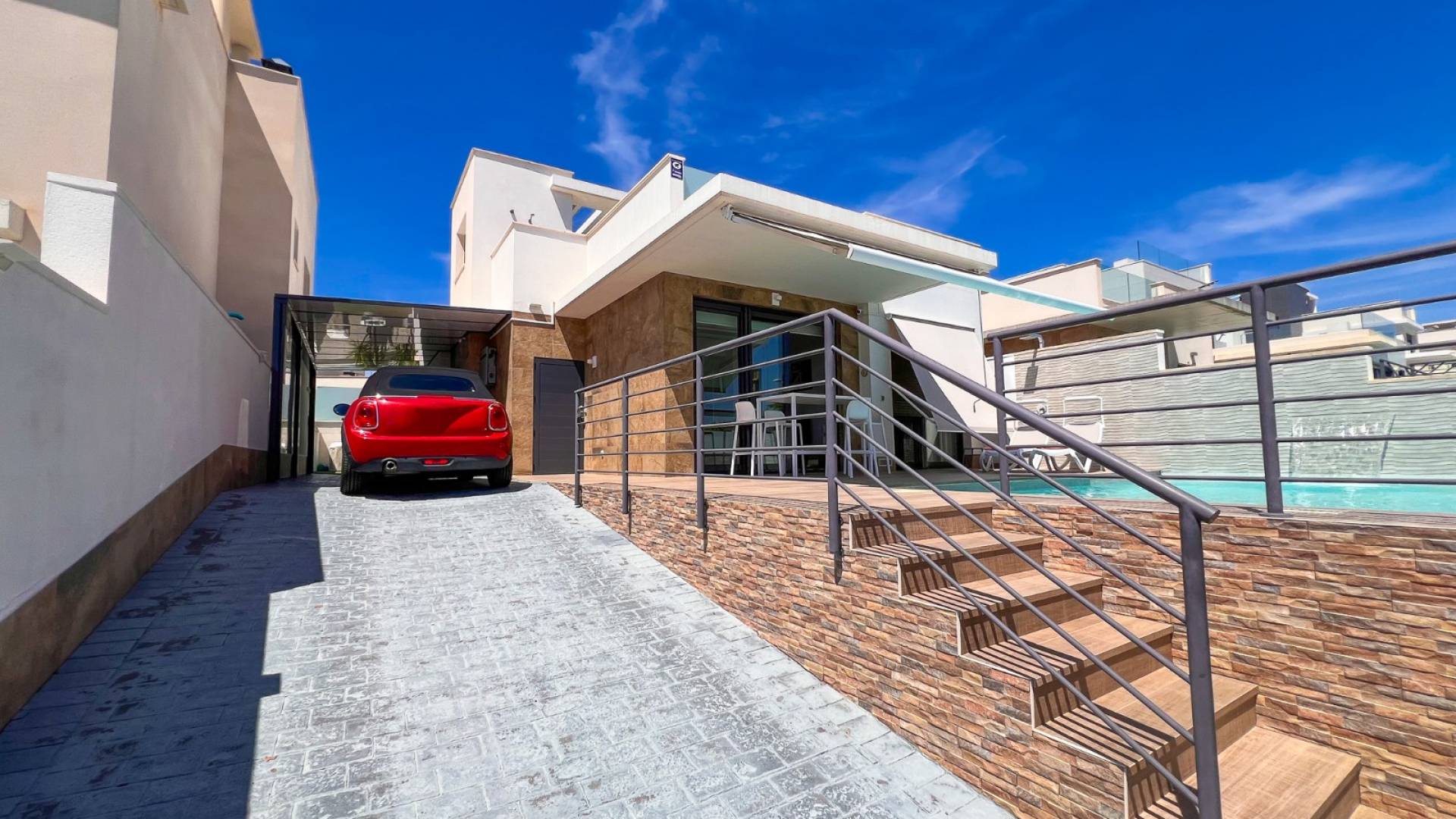 Second hand - Independent villa - San Miguel de Salinas