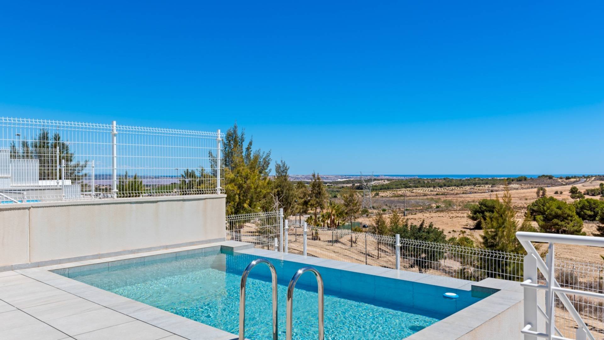 Second hand - Independent villa - San Miguel de Salinas