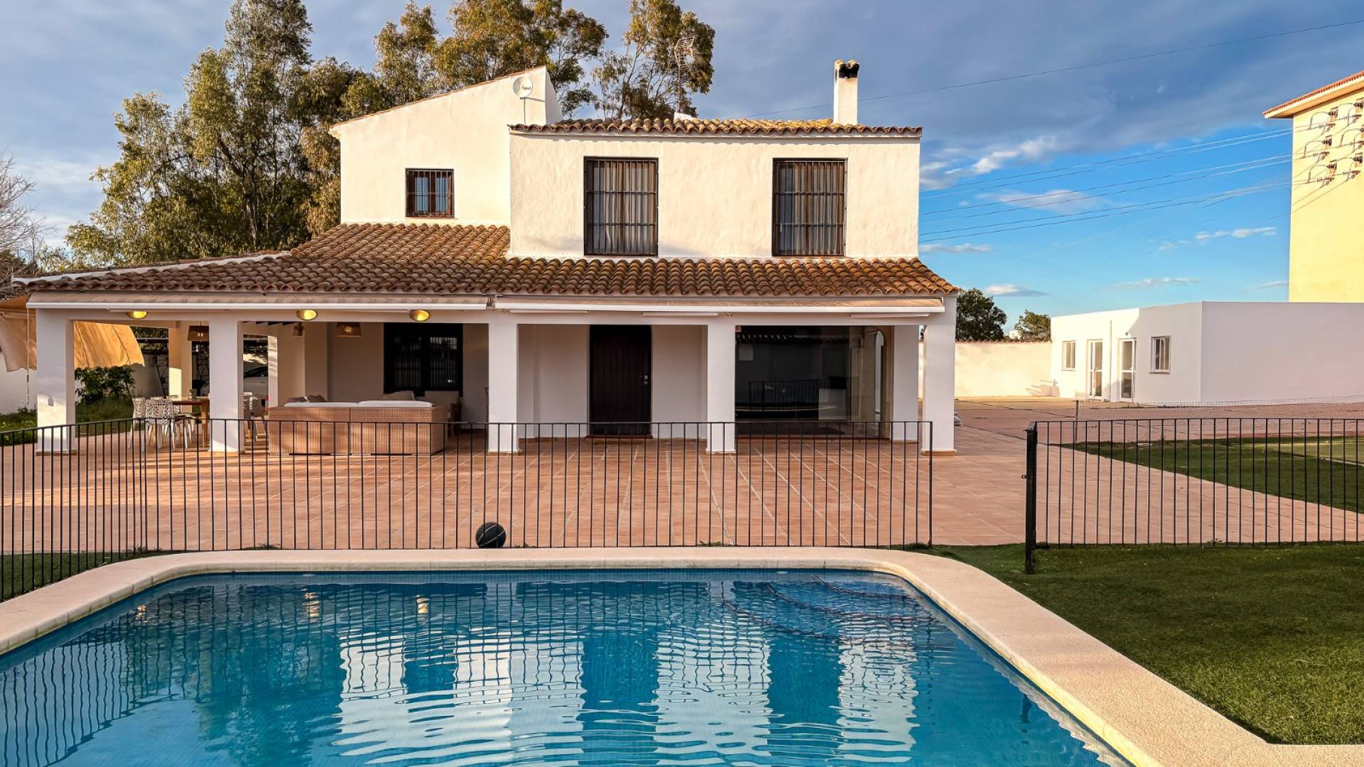 Second hand - Independent villa - Santa Pola - El Poble Llevanti