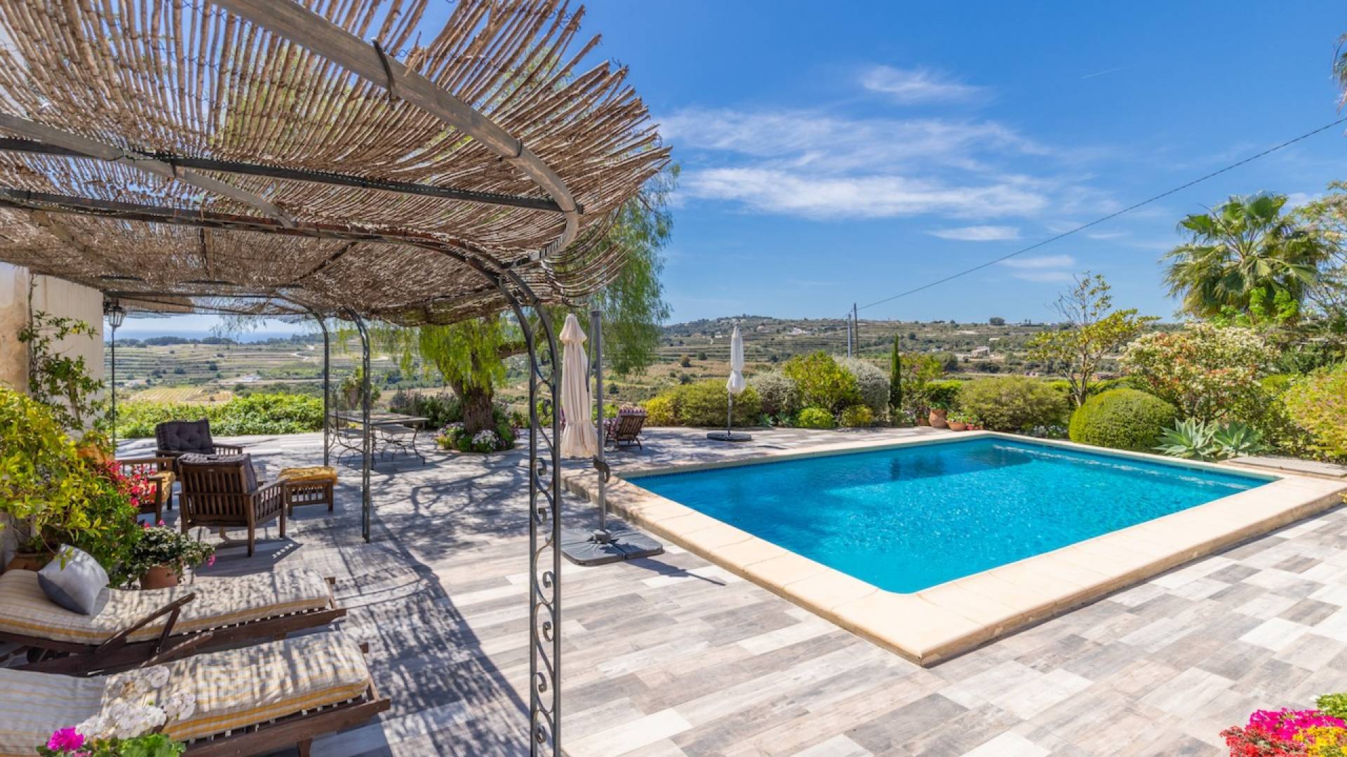 Second hand - Independent villa - Teulada