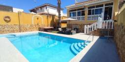 Second hand - Independent villa - Torrevieja - Aguas nuevas 1