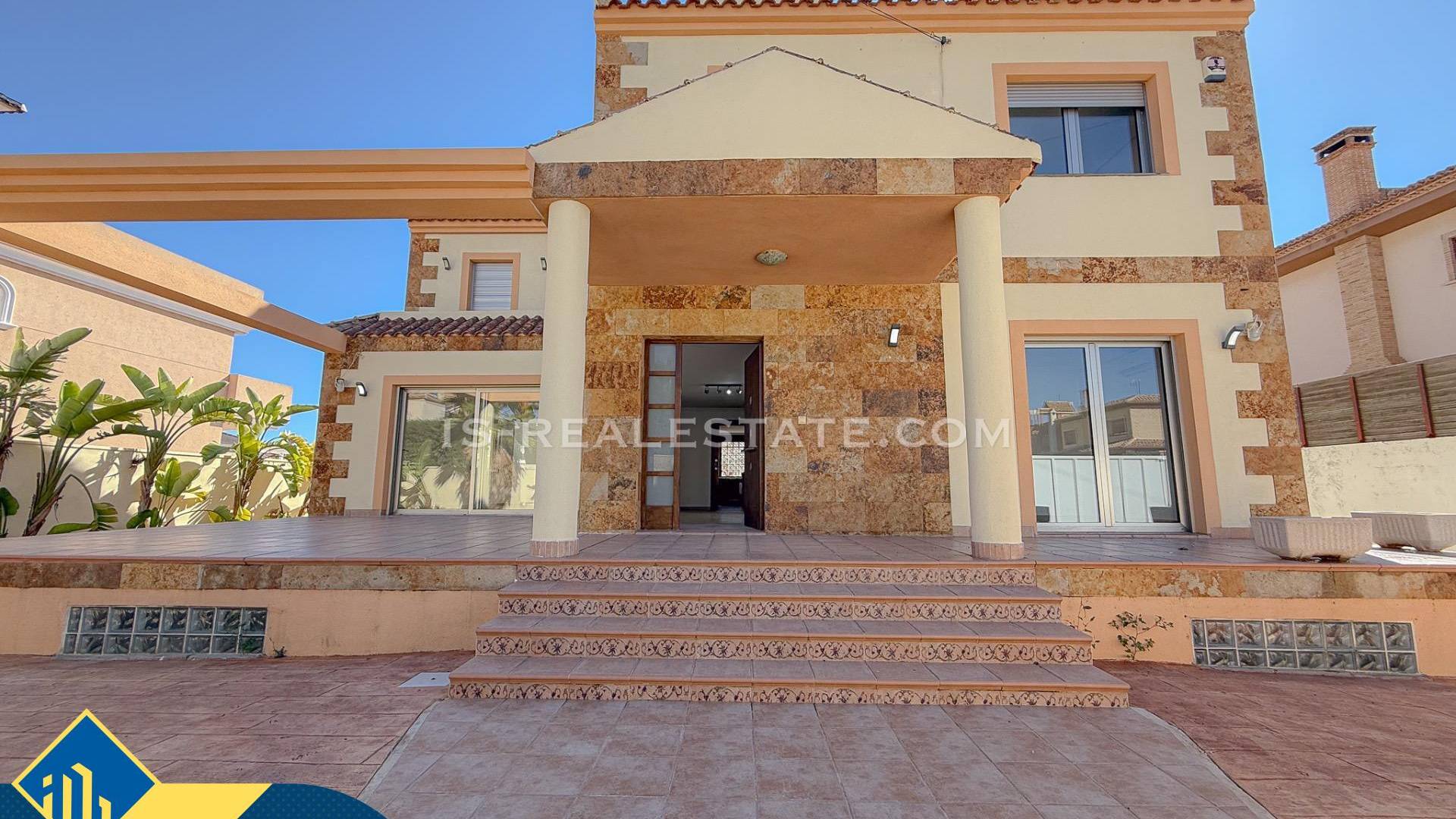 Second hand - Independent villa - Torrevieja - Aguas nuevas 2