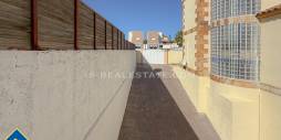 Second hand - Independent villa - Torrevieja - Aguas nuevas 2