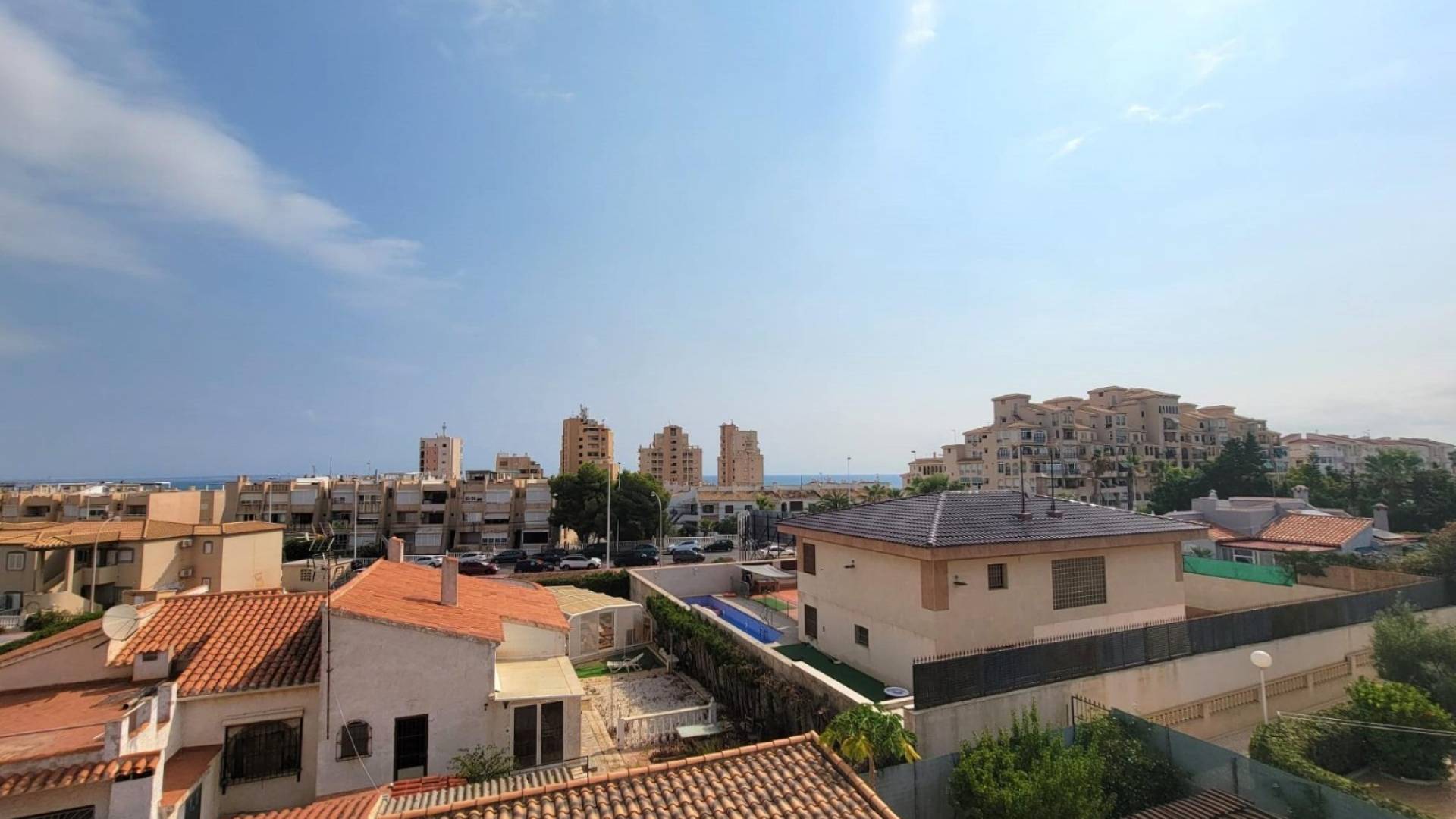 Second hand - Independent villa - Torrevieja - Aguas Nuevas