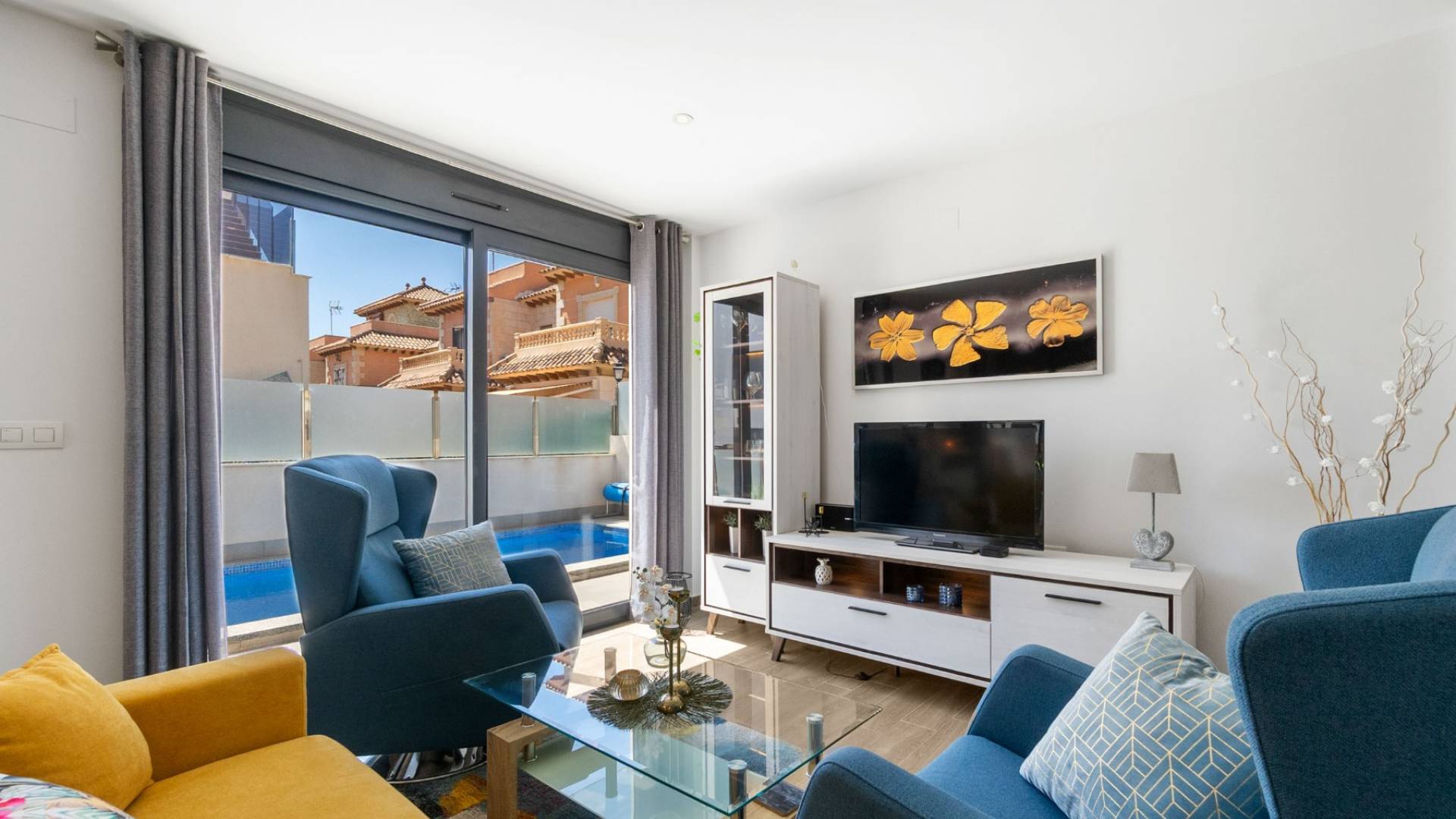 Second hand - Independent villa - Torrevieja - Aguas Nuevas