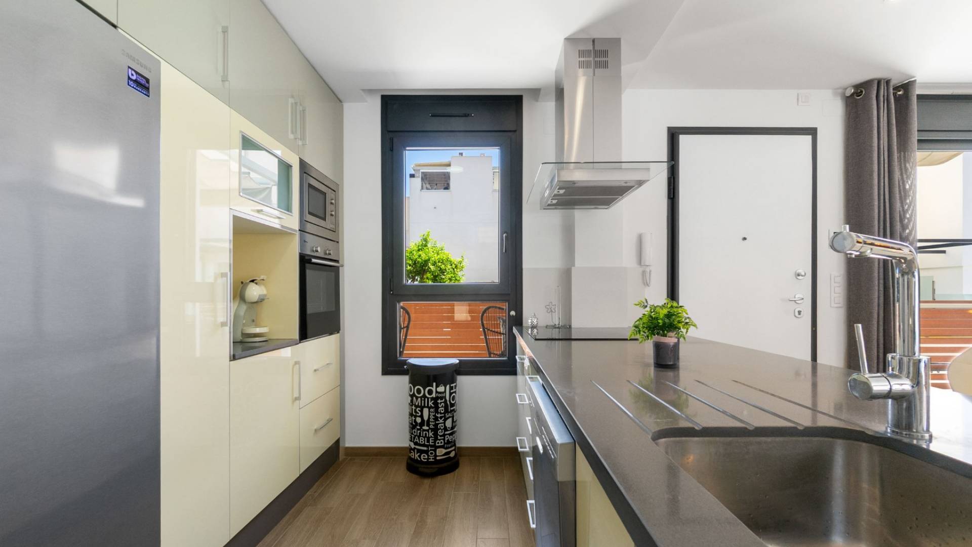 Second hand - Independent villa - Torrevieja - Aguas Nuevas