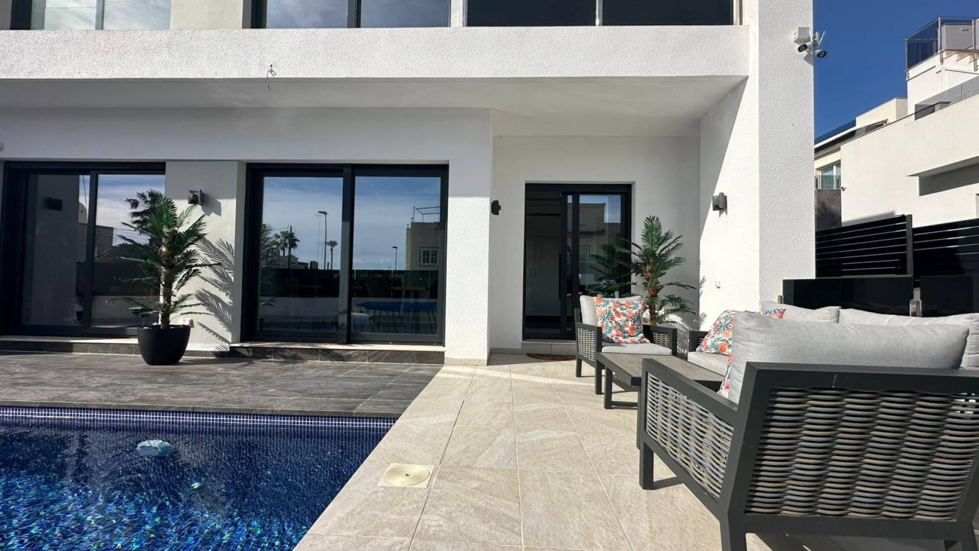 Second hand - Independent villa - Torrevieja - Cabo Cervera