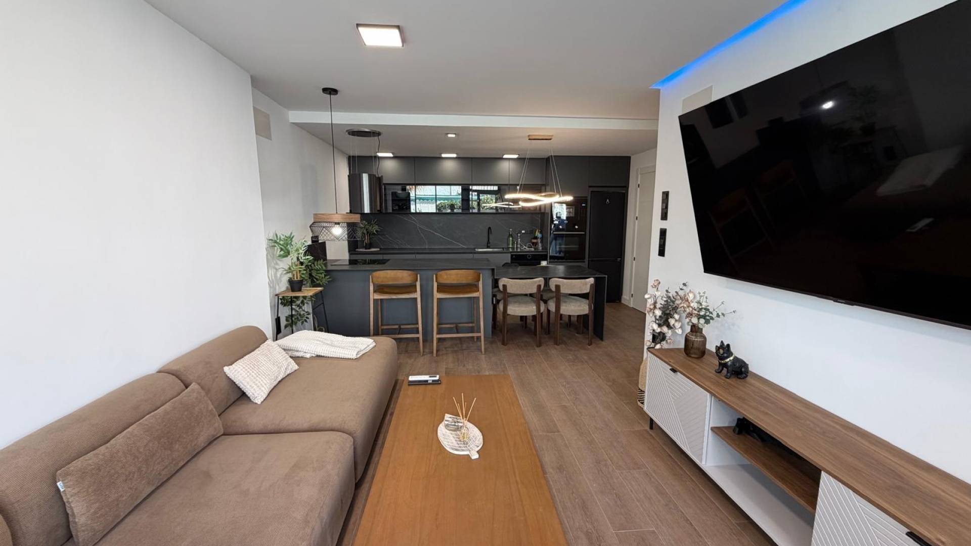 Second hand - Independent villa - Torrevieja - Calas blanca