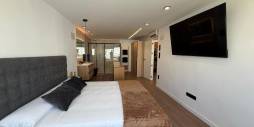 Second hand - Independent villa - Torrevieja - Calas blanca
