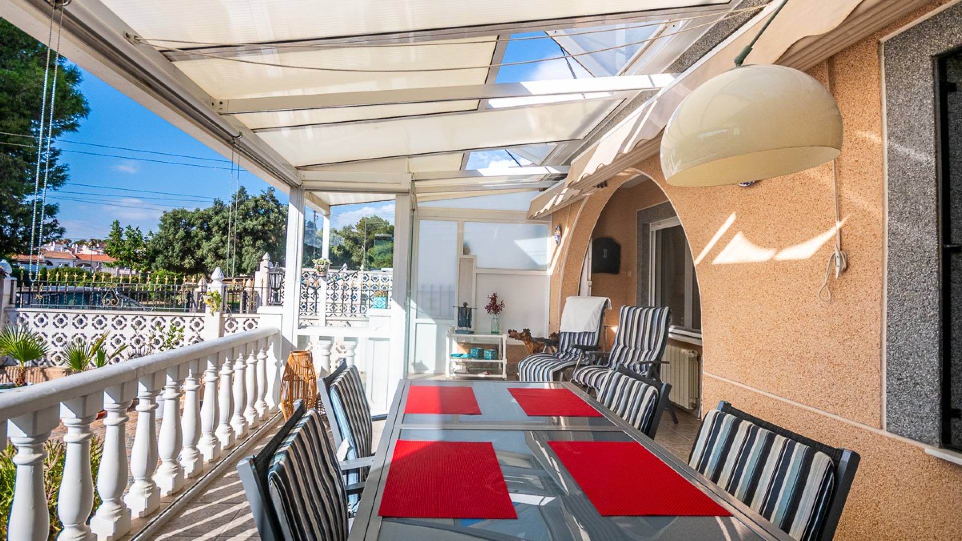 Second hand - Independent villa - Torrevieja - Calas Blancas