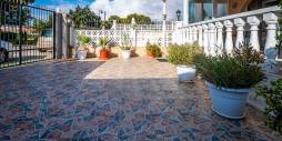 Second hand - Independent villa - Torrevieja - Calas Blancas