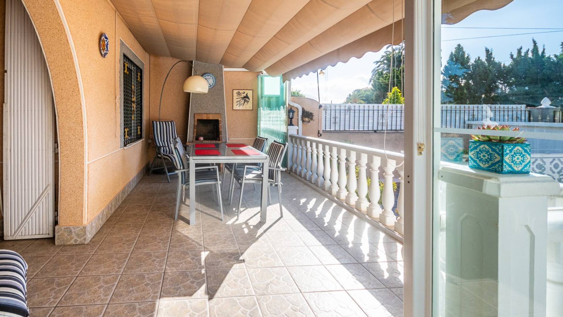 Second hand - Independent villa - Torrevieja - Calas Blancas