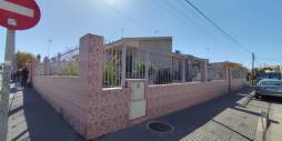 Second hand - Independent villa - Torrevieja - Center