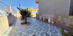 Second hand - Independent villa - Torrevieja - Center
