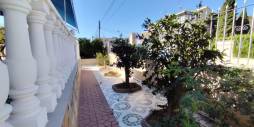 Second hand - Independent villa - Torrevieja - Center