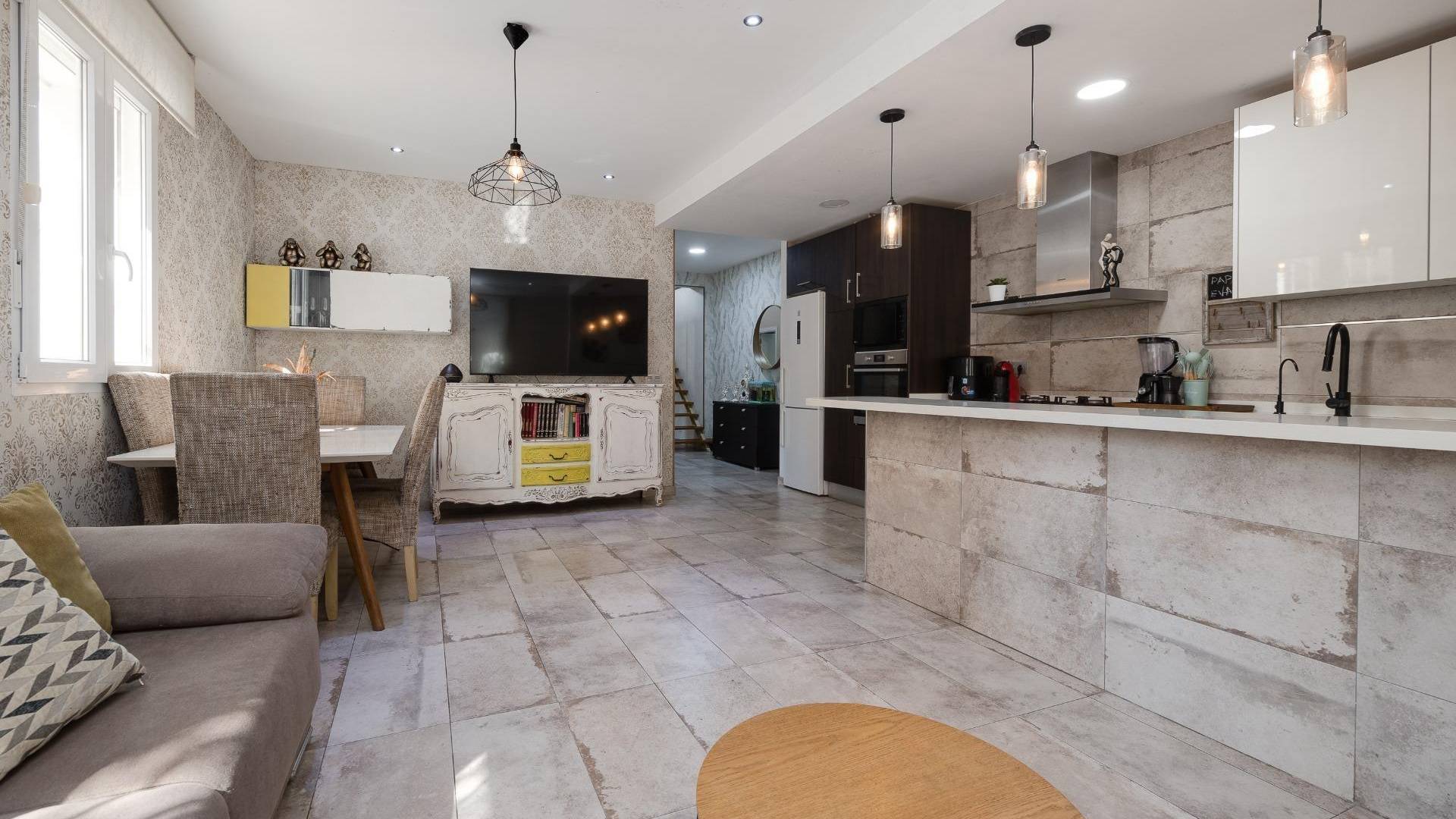 Second hand - Independent villa - Torrevieja - Centro