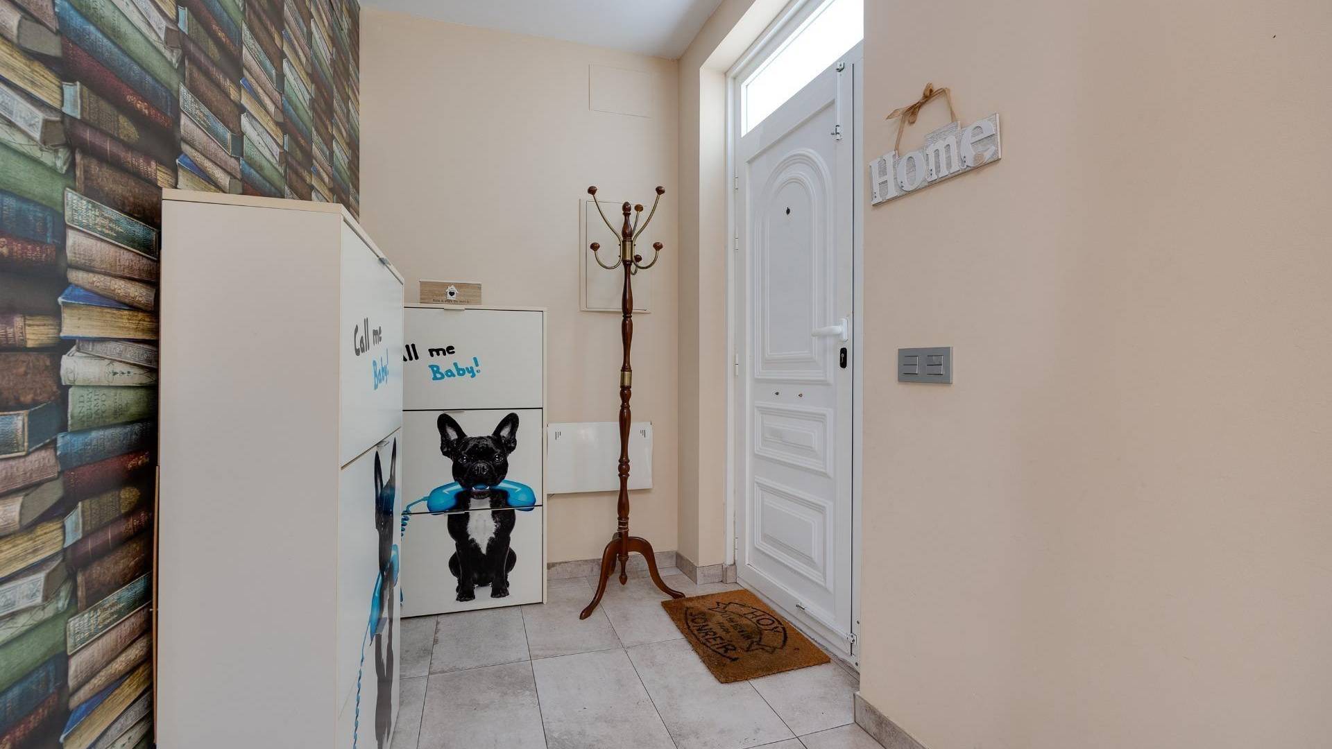 Second hand - Independent villa - Torrevieja - Centro