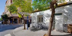 Second hand - Independent villa - Torrevieja - Centro