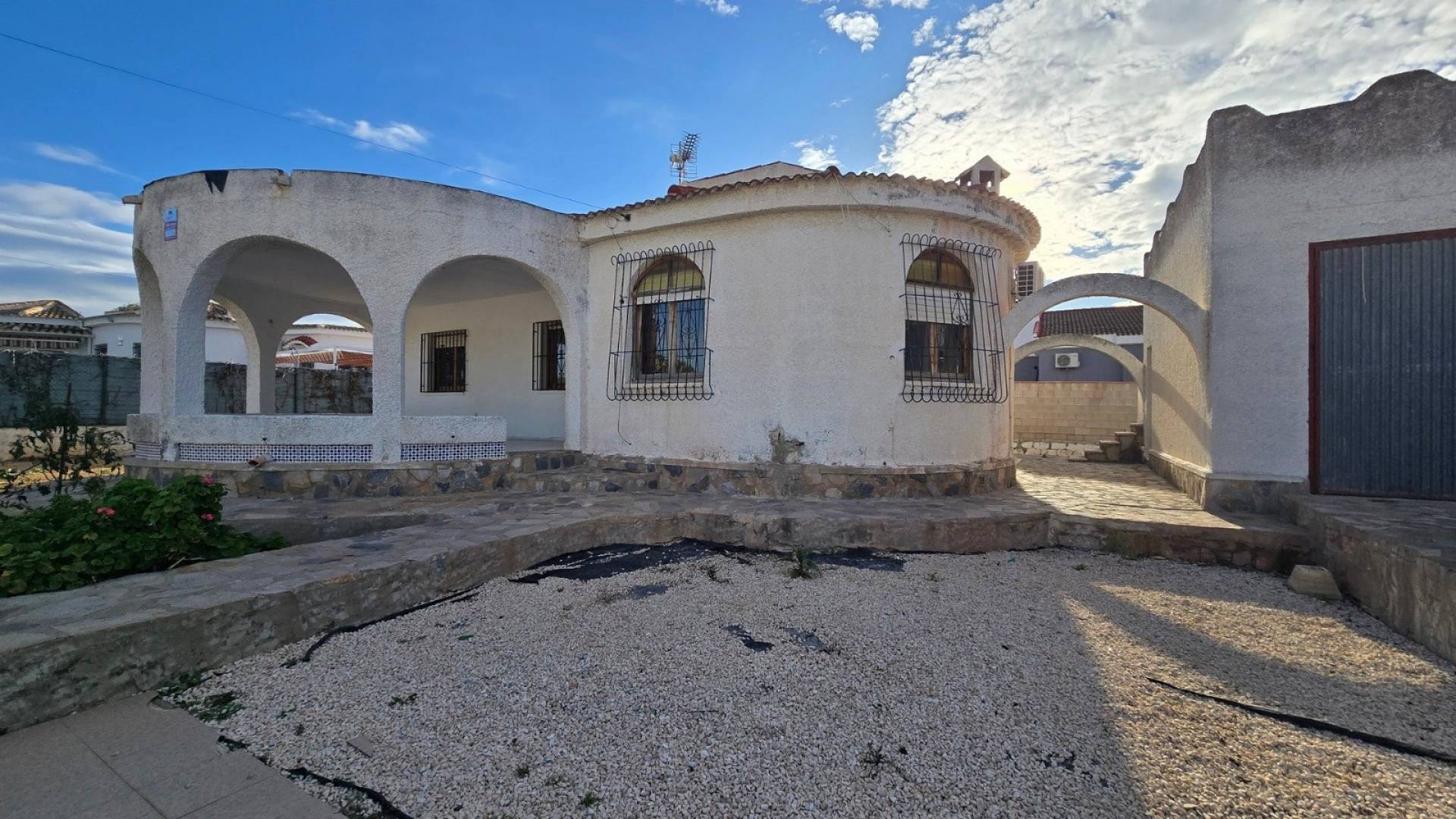 Second hand - Independent villa - Torrevieja - El Chaparal