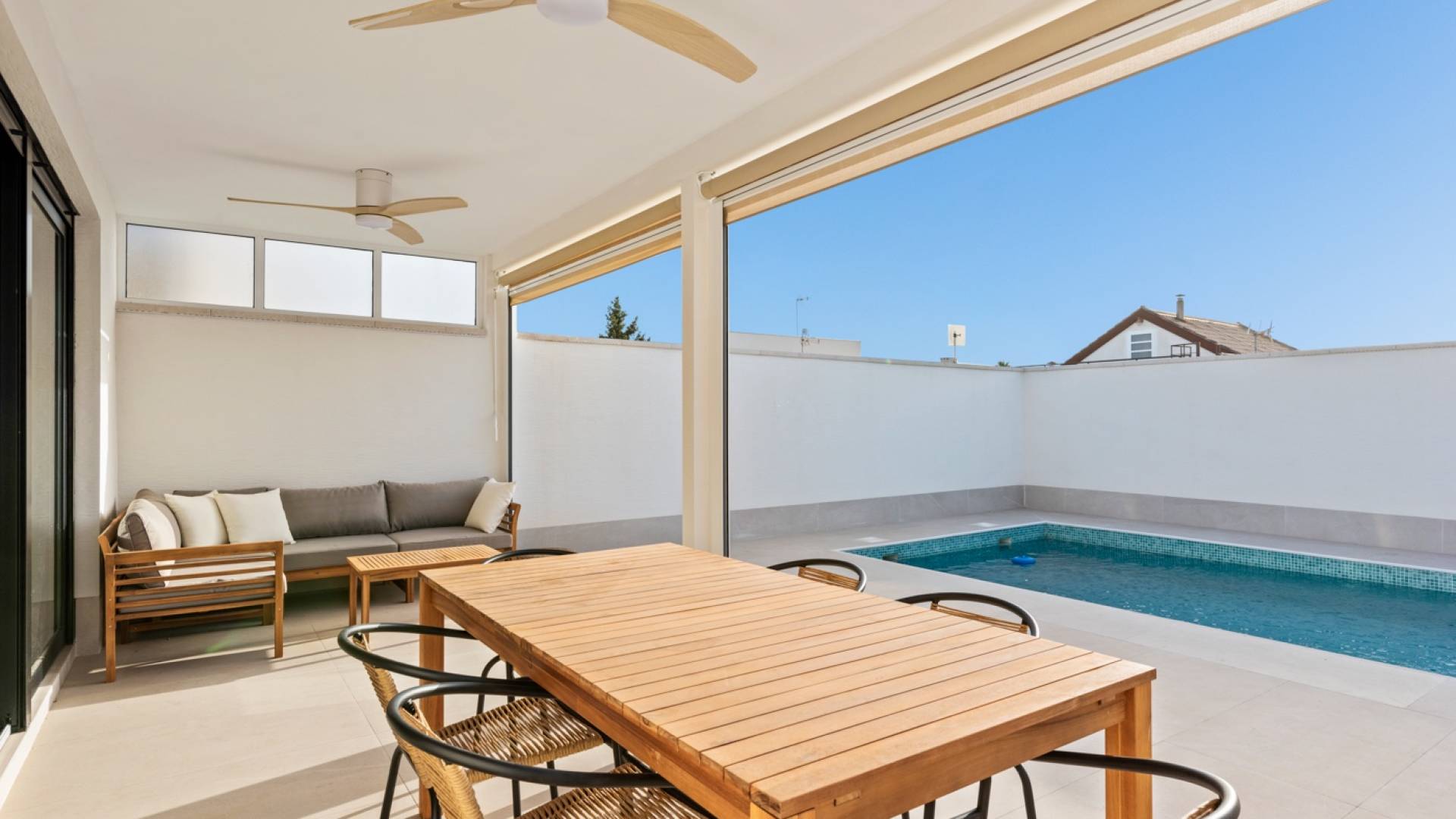 Second hand - Independent villa - Torrevieja - El Chaparral