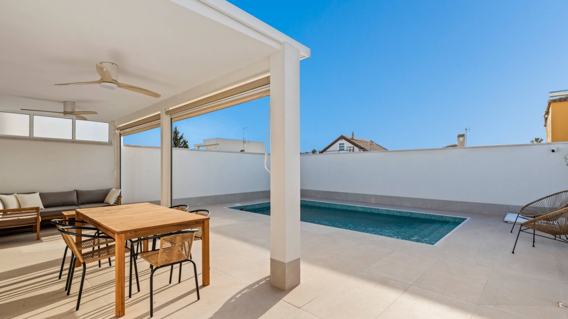 Second hand - Independent villa - Torrevieja - El Chaparral