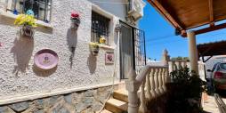 Second hand - Independent villa - Torrevieja - El chaparral