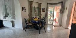 Second hand - Independent villa - Torrevieja - El chaparral