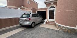 Second hand - Independent villa - Torrevieja - El chaparral