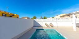 Second hand - Independent villa - Torrevieja - El Chaparral