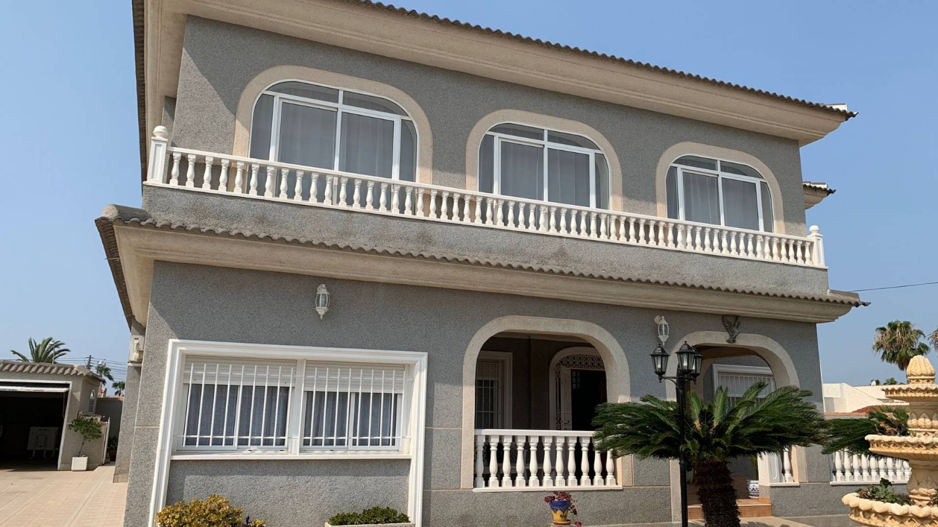 Second hand - Independent villa - Torrevieja - El Chaparral