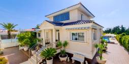 Second hand - Independent villa - Torrevieja - La Mata