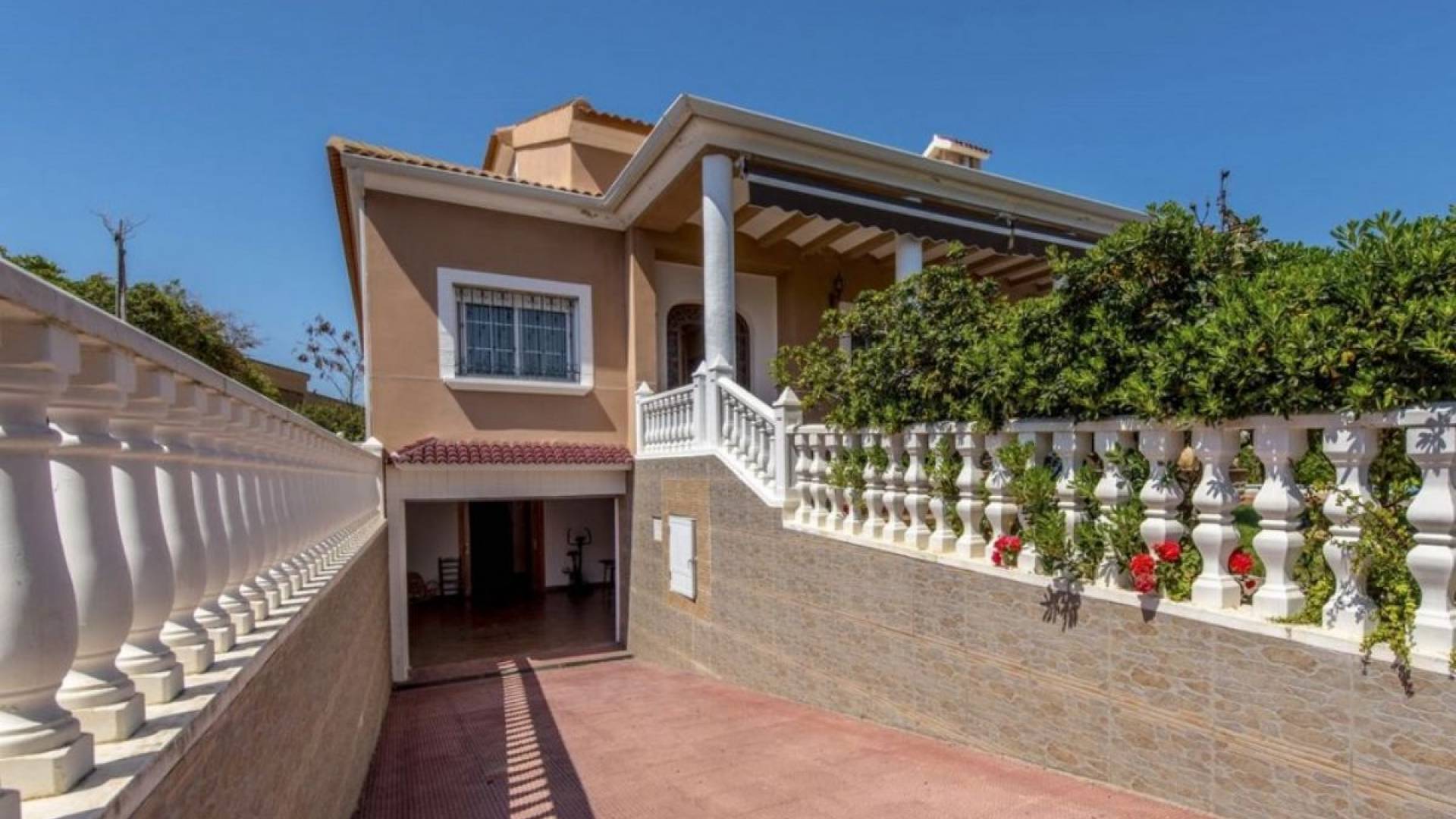 Second hand - Independent villa - Torrevieja - La Mata