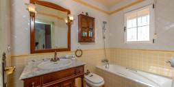 Second hand - Independent villa - Torrevieja - La Mata