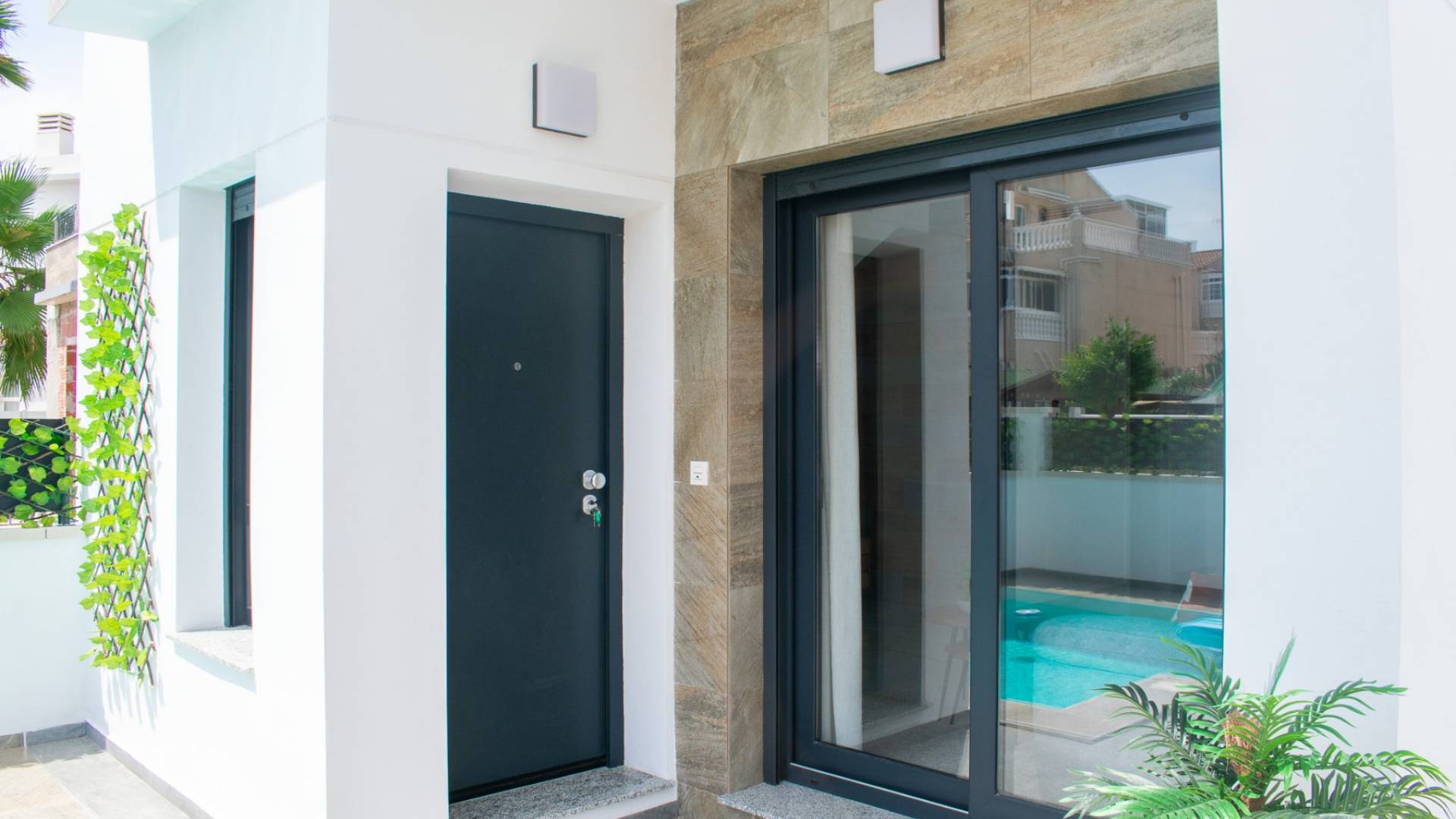 Second hand - Independent villa - Torrevieja - La Siesta - El Salado - Torreta