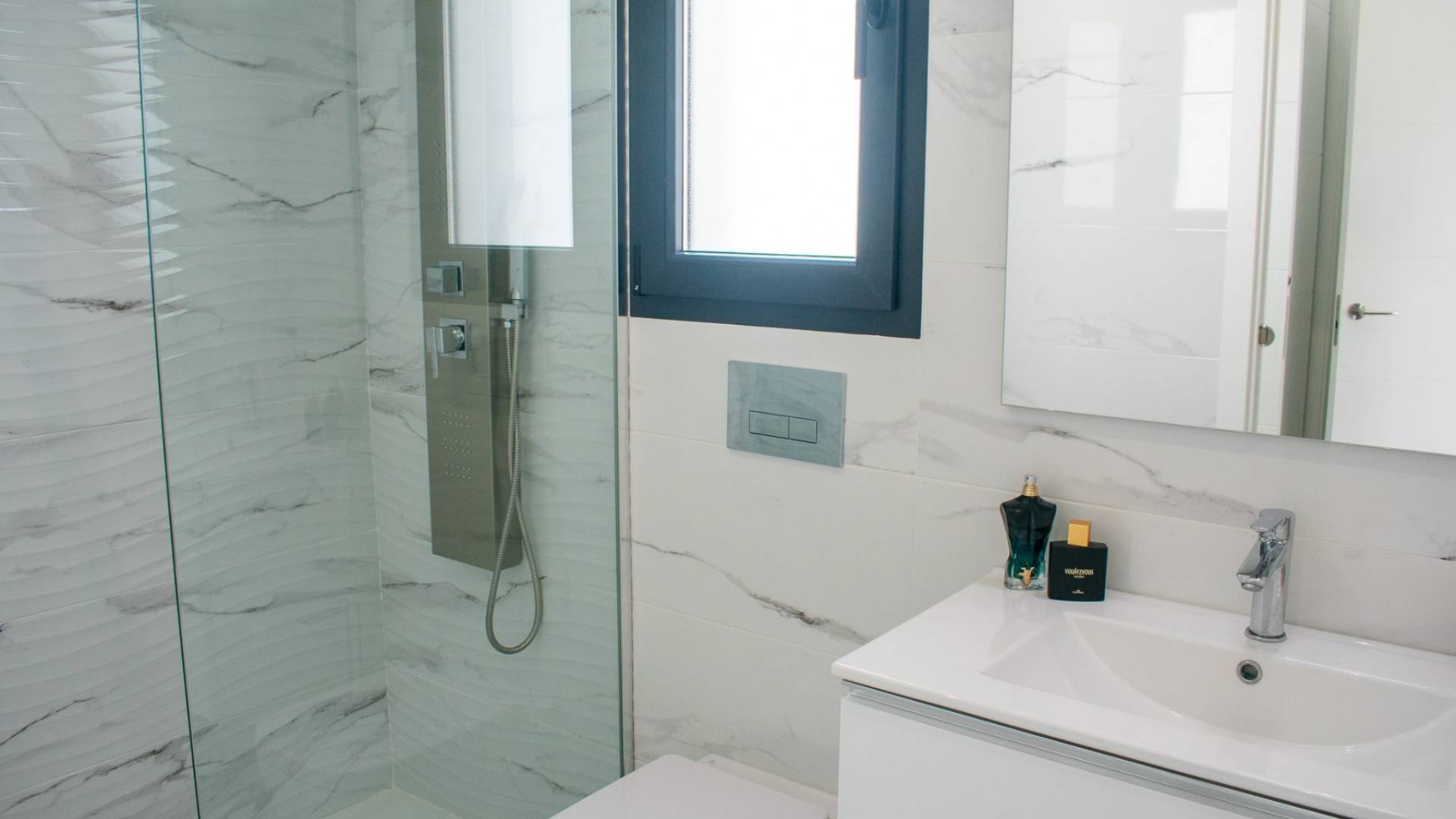 Second hand - Independent villa - Torrevieja - La Siesta - El Salado - Torreta