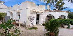 Second hand - Independent villa - Torrevieja - La Siesta - El Salado -  Torreta