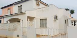 Second hand - Independent villa - Torrevieja - Los altos