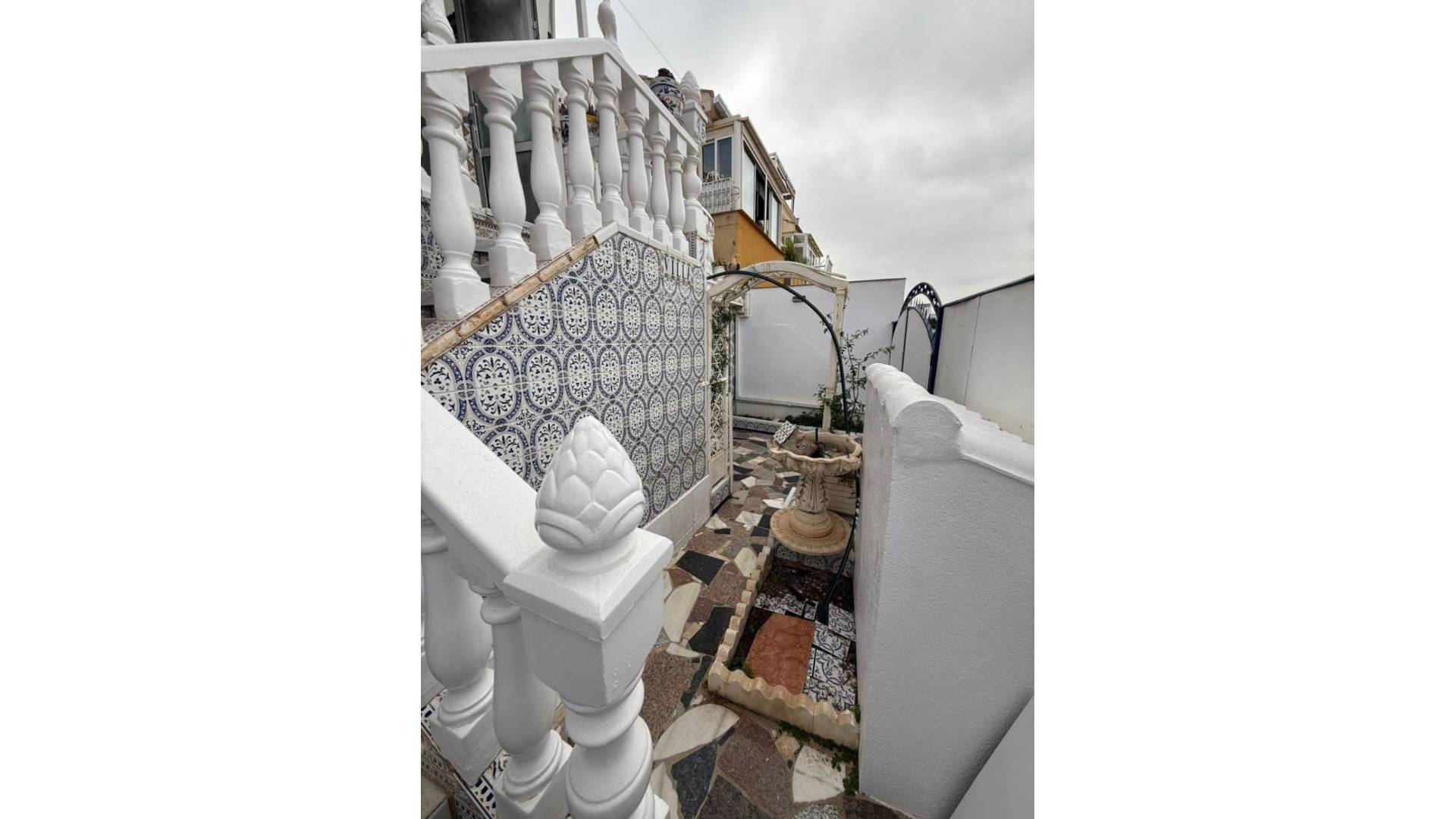 Second hand - Independent villa - Torrevieja - Los altos