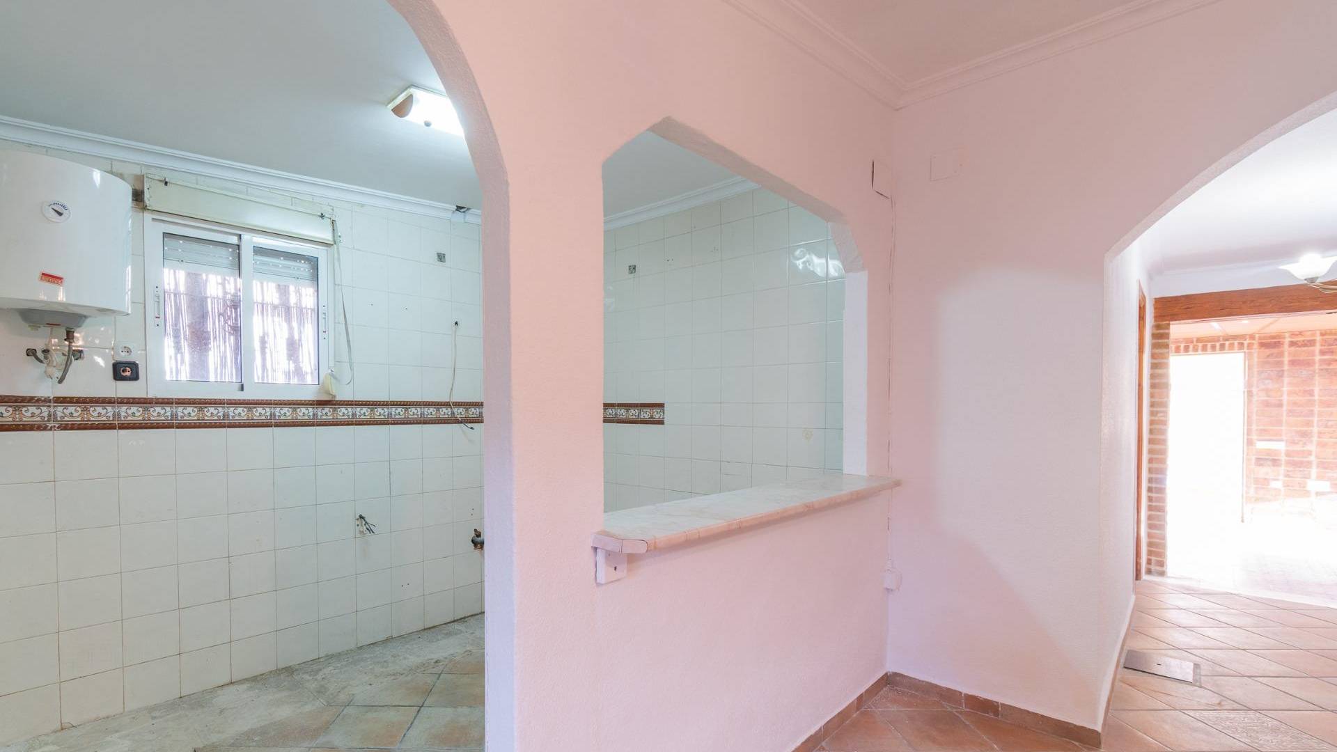 Second hand - Independent villa - Torrevieja - Los altos