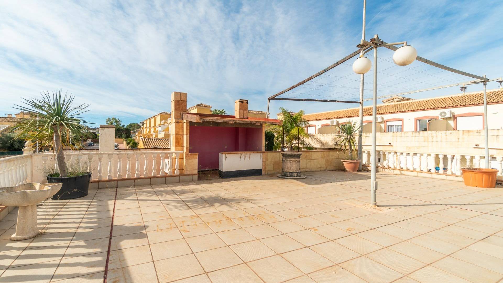 Second hand - Independent villa - Torrevieja - Los altos