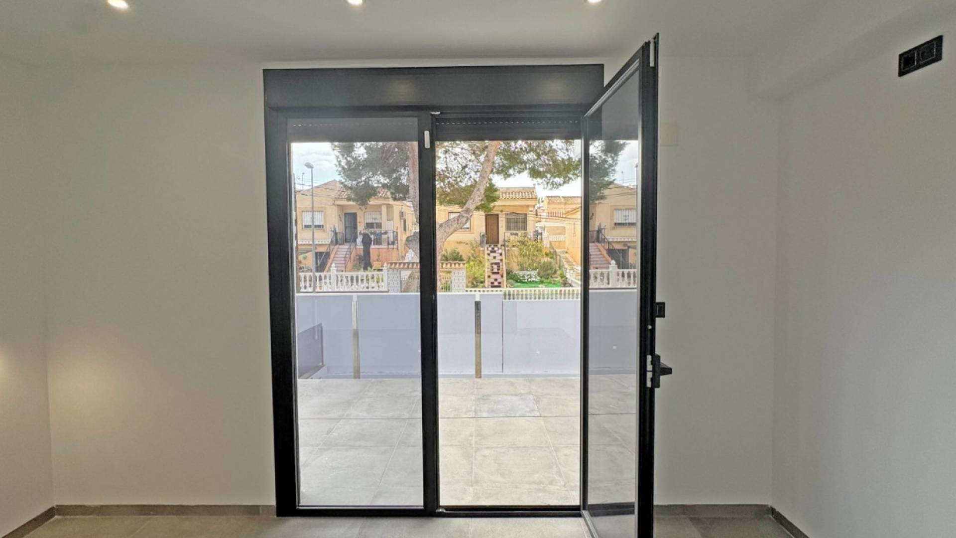 Second hand - Independent villa - Torrevieja - Los Balcones - Los Altos del Edén