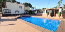 Second hand - Independent villa - Torrevieja - Los Balcones - Los Altos del Edén