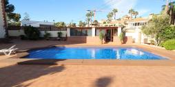 Second hand - Independent villa - Torrevieja - Los Balcones - Los Altos del Edén