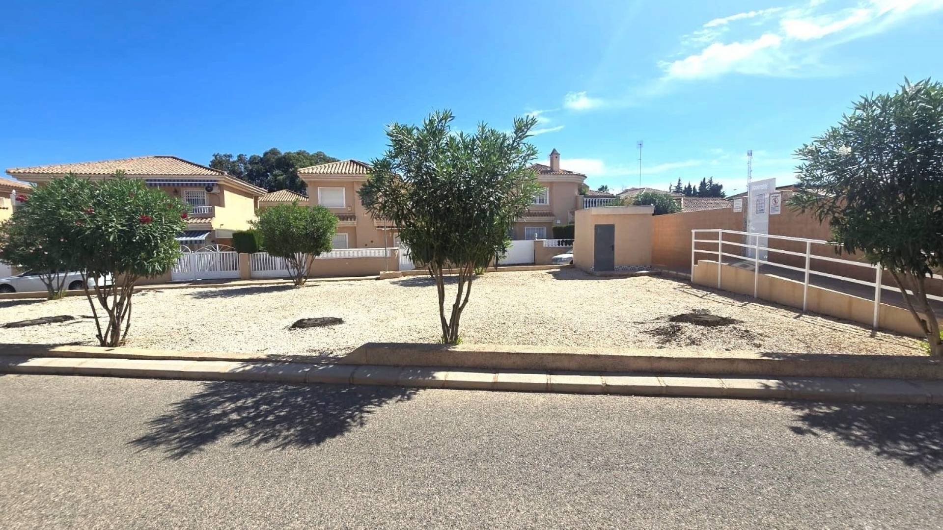 Second hand - Independent villa - Torrevieja - Los Balcones - Los Altos del Edén