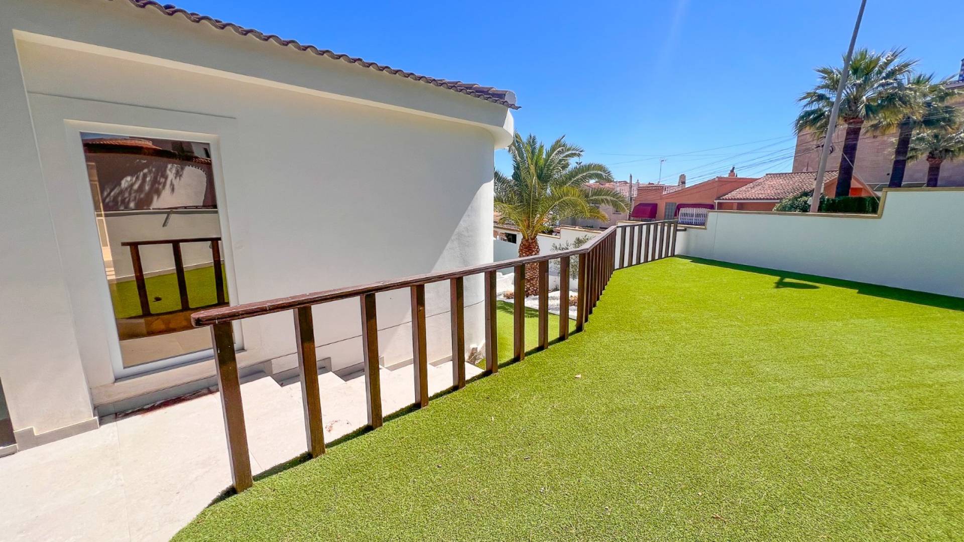 Second hand - Independent villa - Torrevieja - Los Balcones