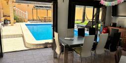 Second hand - Independent villa - Torrevieja - Los Balcones