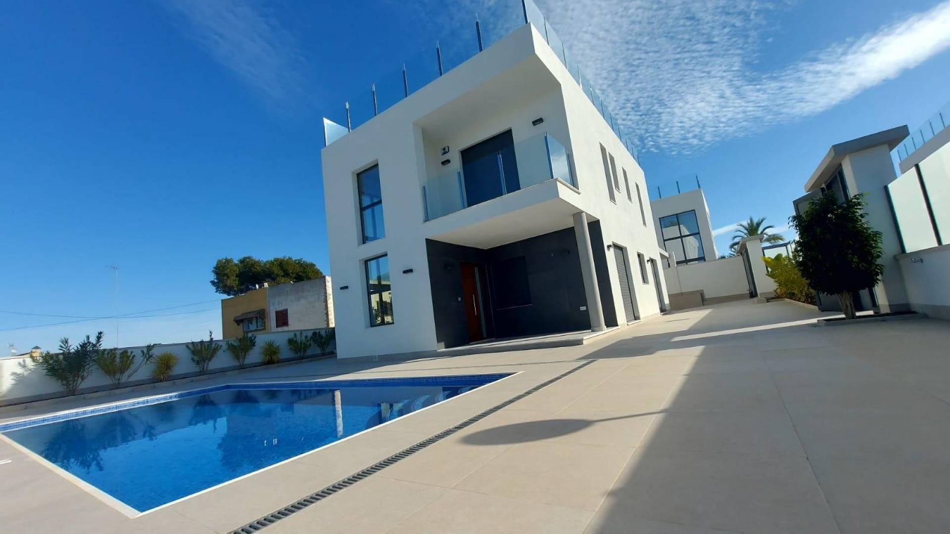 Second hand - Independent villa - Torrevieja - Los balcones