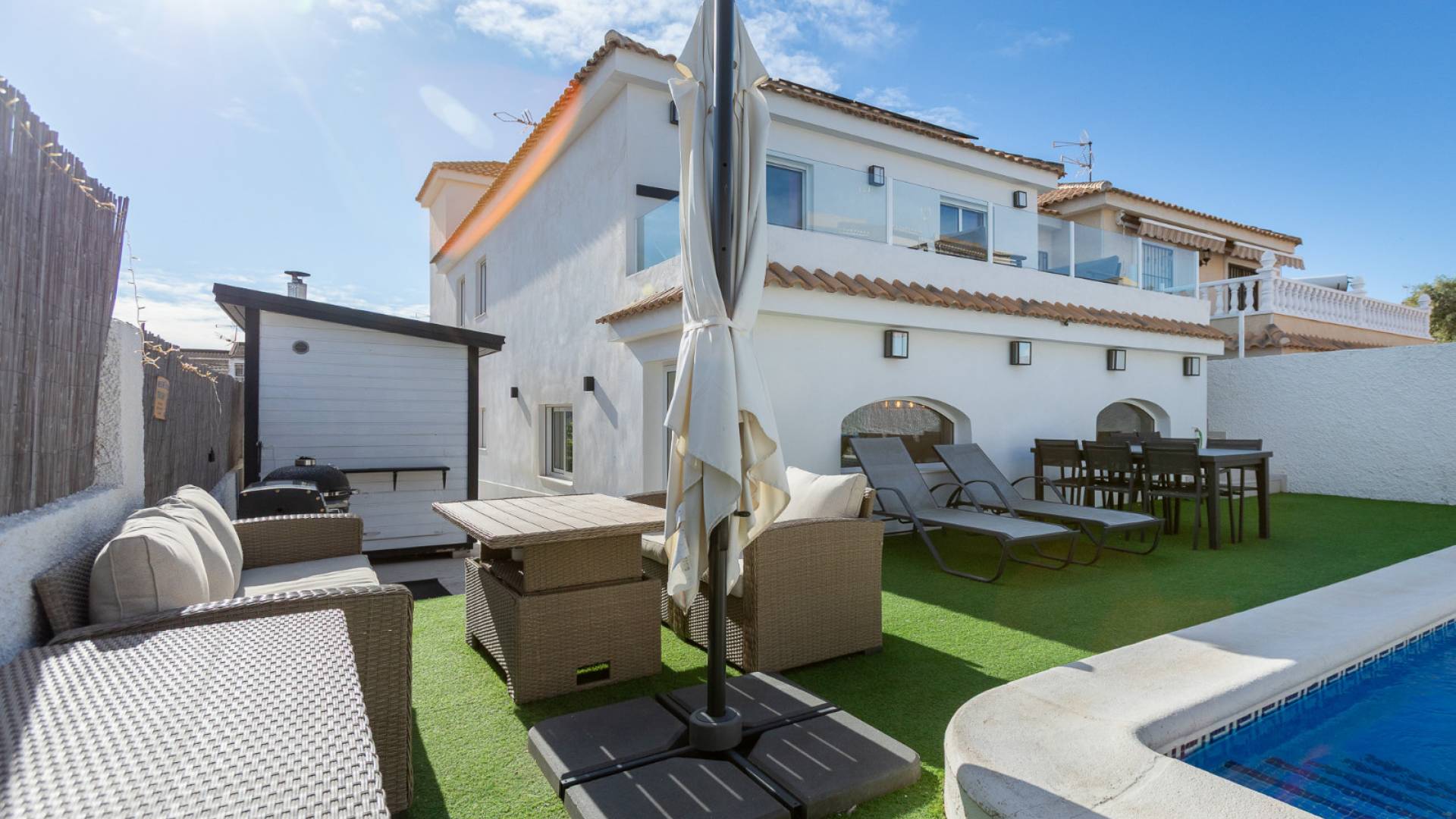 Second hand - Independent villa - Torrevieja - Los balcones